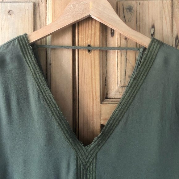 ASTR The Label Large Green Blouse - Picture 2 of 7